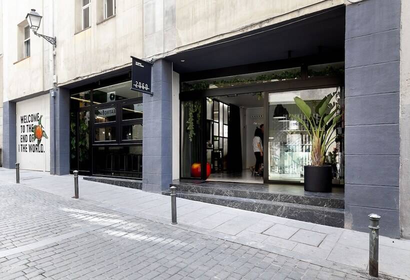 2060 The Newton Hostel