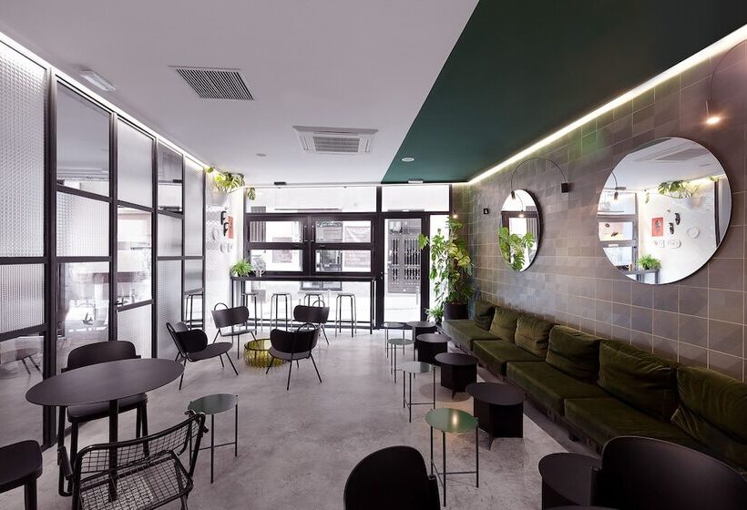 2060 The Newton Hostel