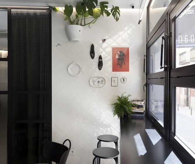 2060 The Newton Hostel