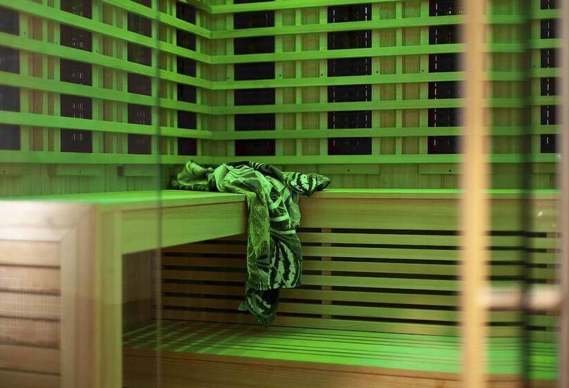 2060 The Newton Hostel