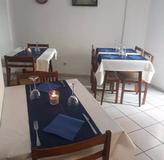 پانسیون Hostal Pancheta