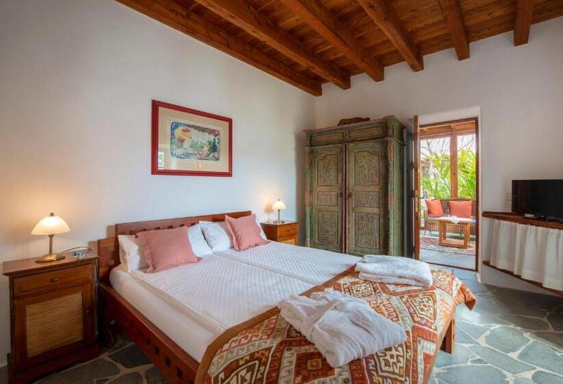 تختخواب و صبحانه Villa El Inti