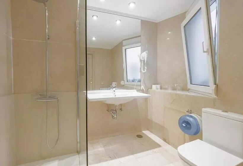 Majatalo Hostal Rodas Pamplona