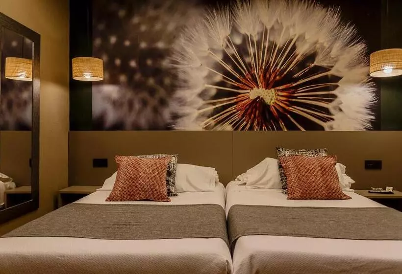 Majatalo Hostal Rodas Pamplona