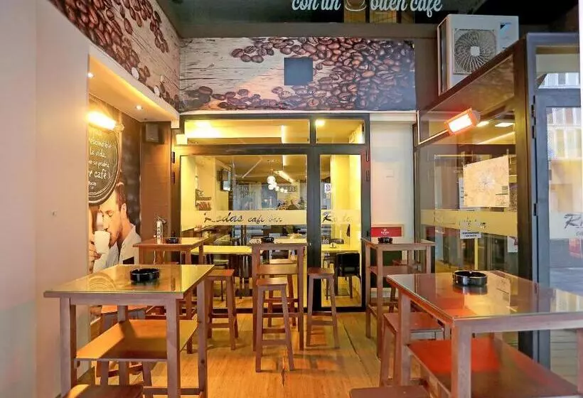 Majatalo Hostal Rodas Pamplona