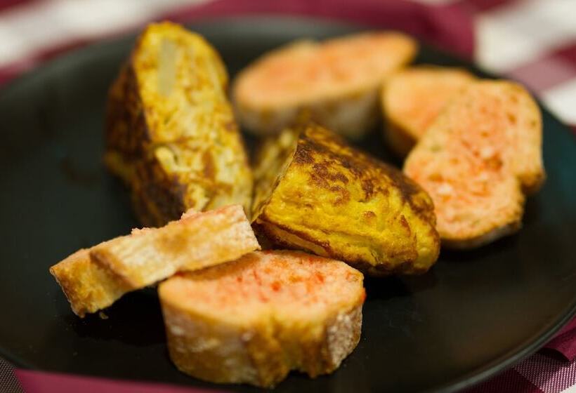 پانسیون La Fonda Llobera