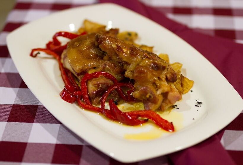 پانسیون La Fonda Llobera