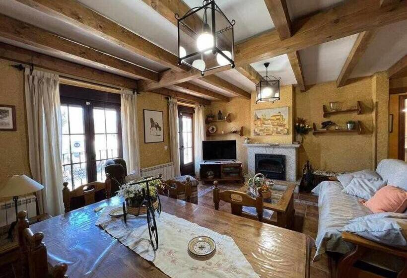 בית מלון כפרי El Sobrao De Gredos