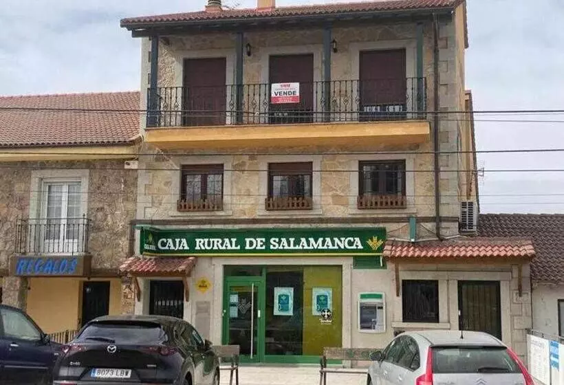 هتل El Sobrao De Gredos
