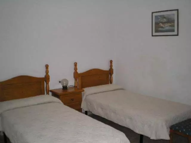 پانسیون Hostal Maurin