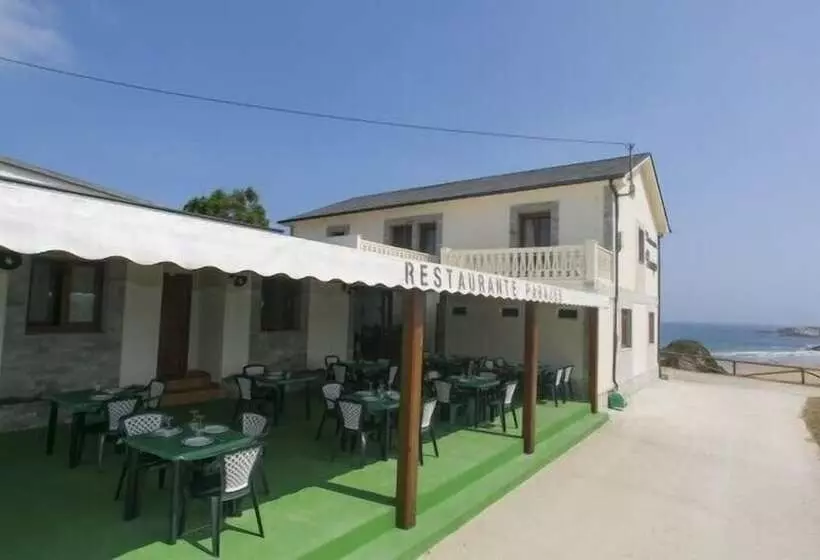 پانسیون Hostal Restaurante Parajes