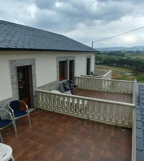 פנסיון Hostal Restaurante Parajes