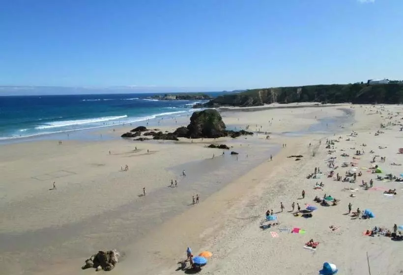 پانسیون Hostal Restaurante Parajes