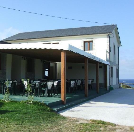 פנסיון Hostal Restaurante Parajes