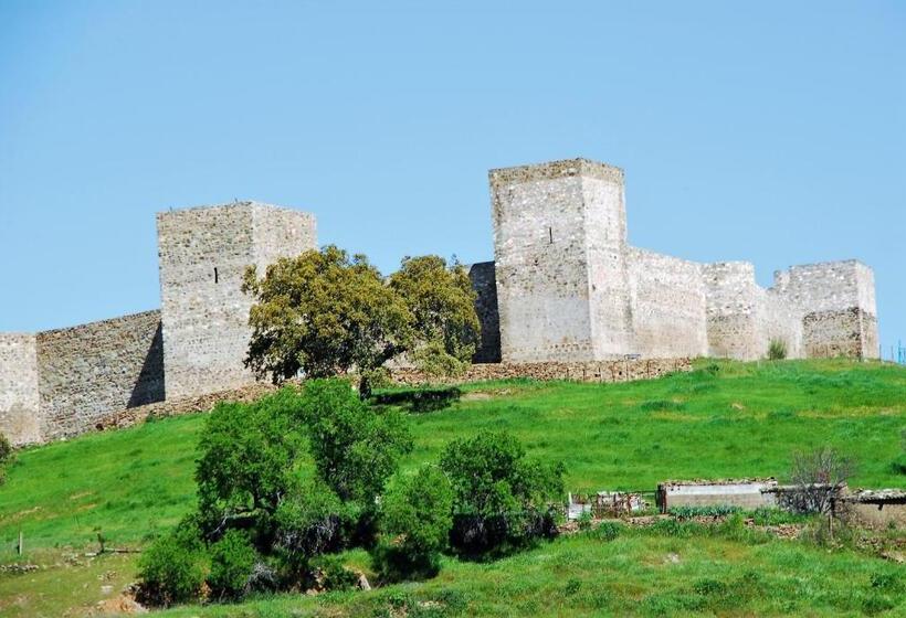 بنسيون Hostal La Encina