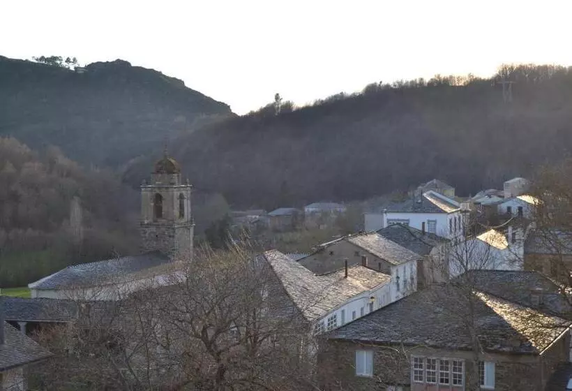 Pension Albergue Lemos