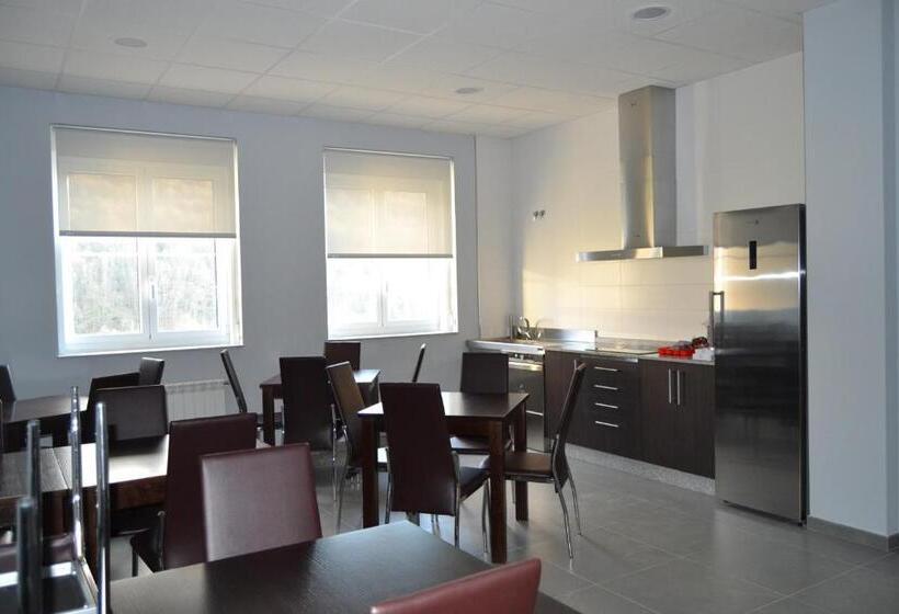 Pension Albergue Lemos