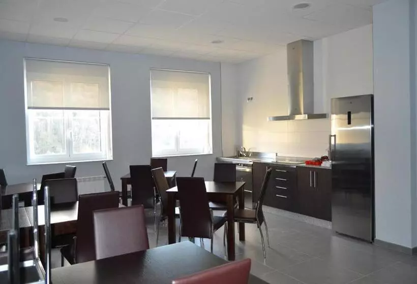 Pension Albergue Lemos