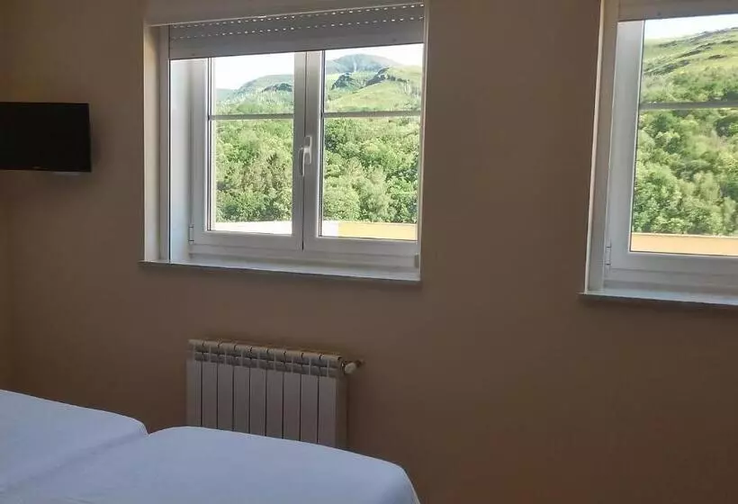 Pension Albergue Lemos