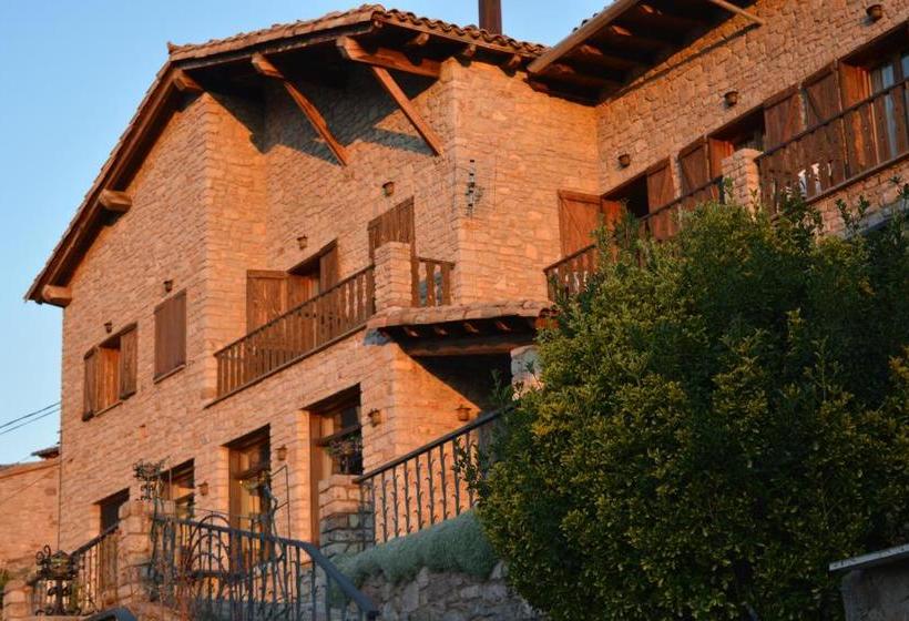 فندق صغير Hostal La Neu