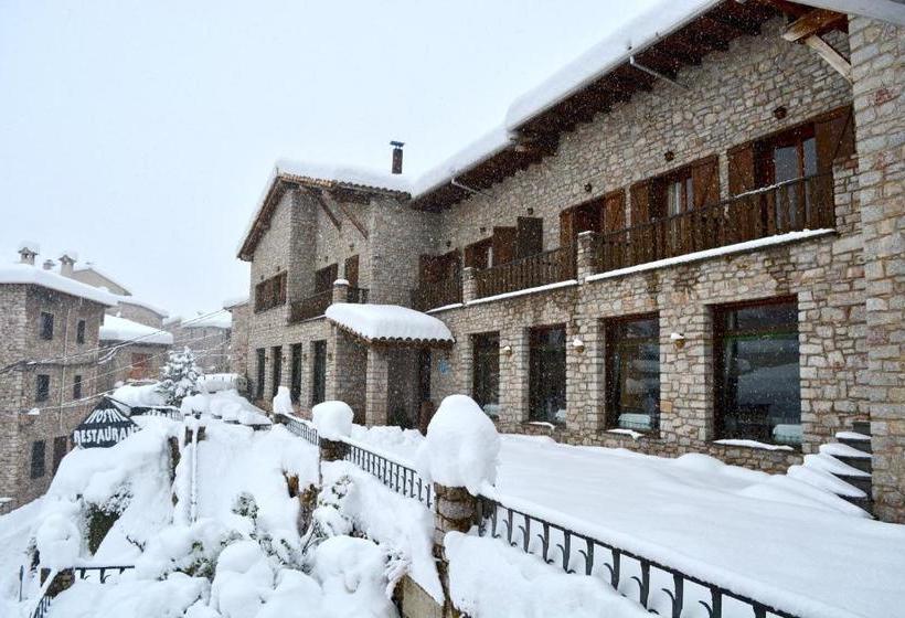 فندق صغير Hostal La Neu