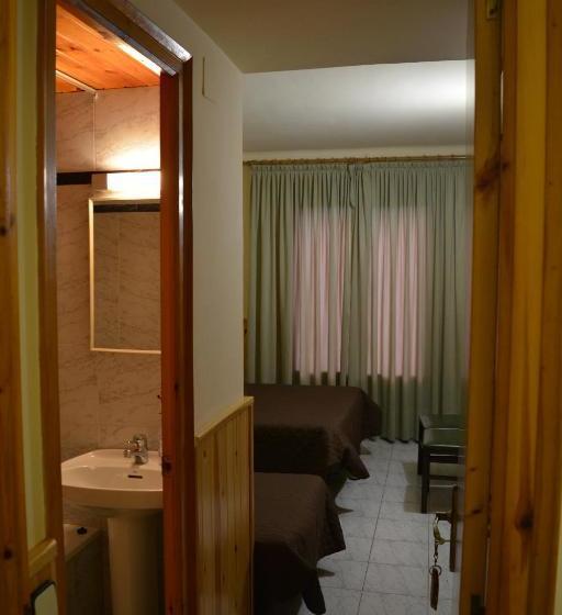 فندق صغير Hostal La Neu