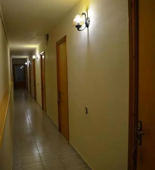 Retkeilymaja Hostal La Neu