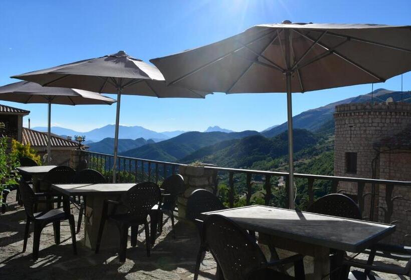 فندق صغير Hostal La Neu