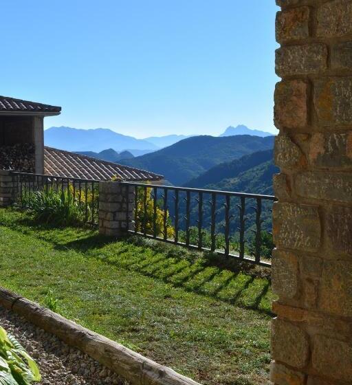 فندق صغير Hostal La Neu