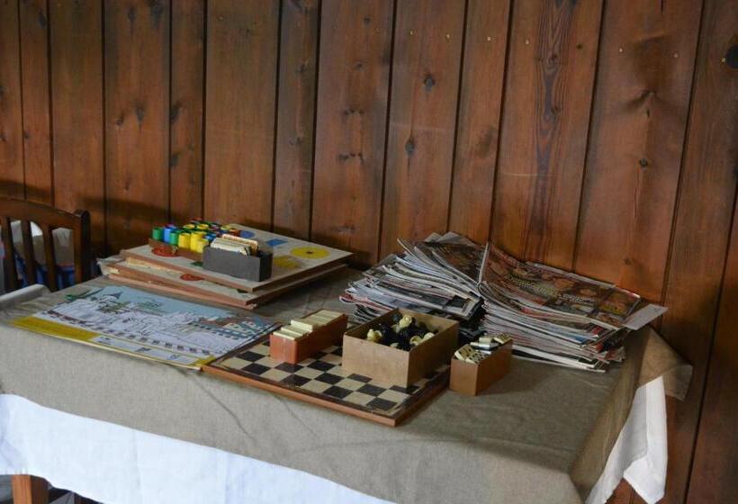 فندق صغير Hostal La Neu