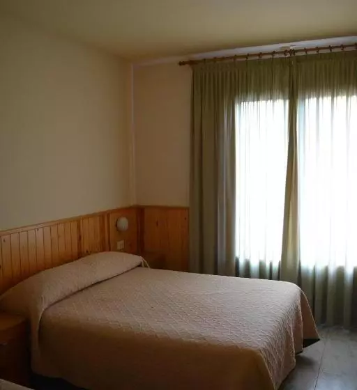 Retkeilymaja Hostal La Neu