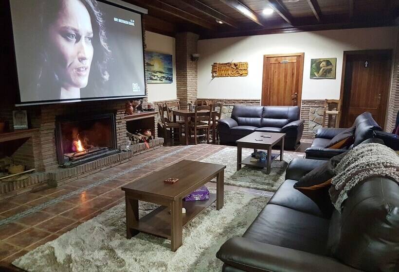 פנסיון Hospedería Los Cahorros