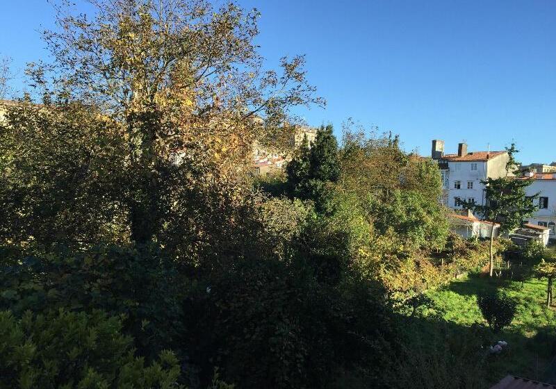 بنسيون Hostal Costa Azul