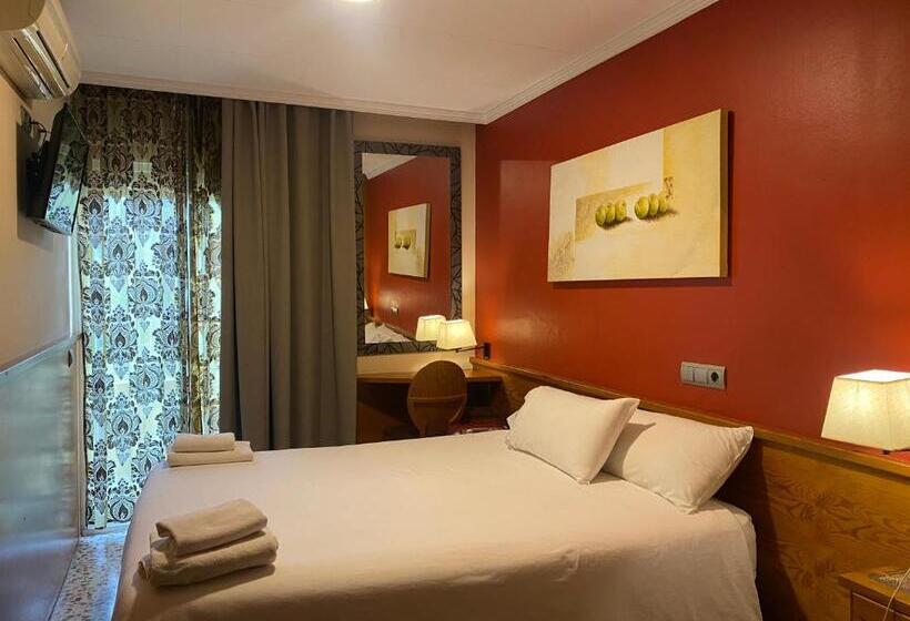 پانسیون Hostal Galicia Cardedeu