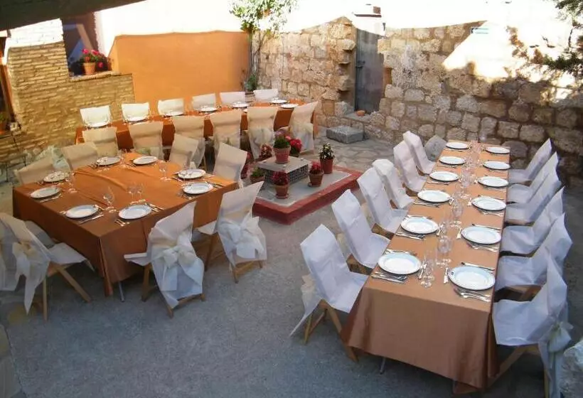 Pensione Castillo De Grisel