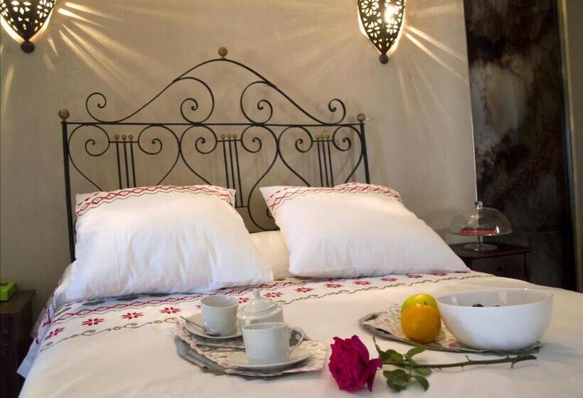 بنسيون Castillo De Grisel