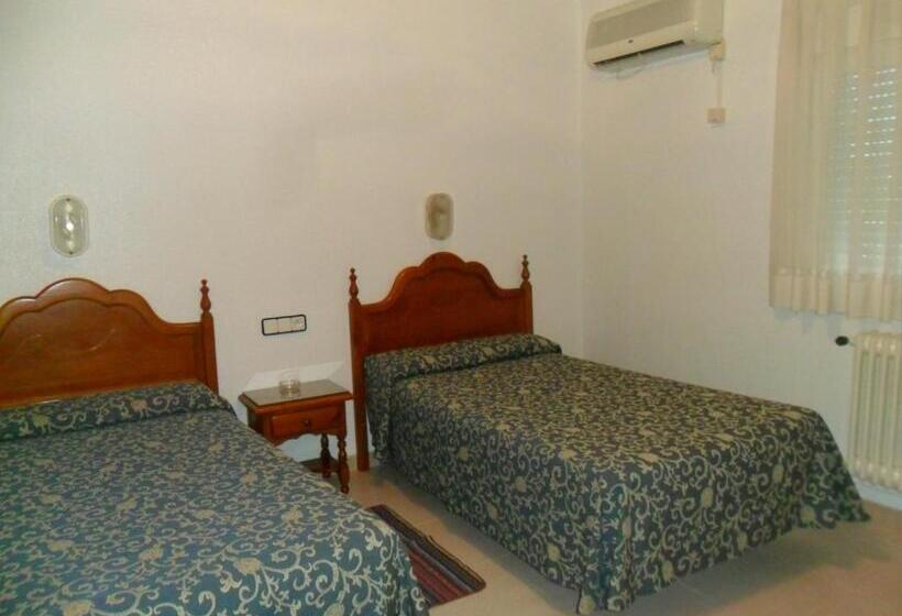 膳宿费 Hostal Amigo