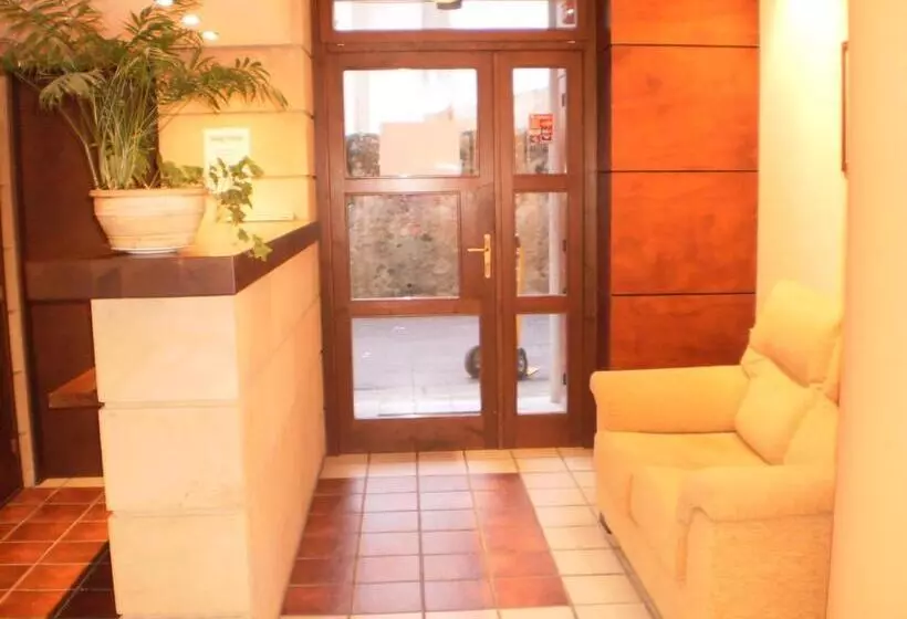 پانسیون Hostal Patron