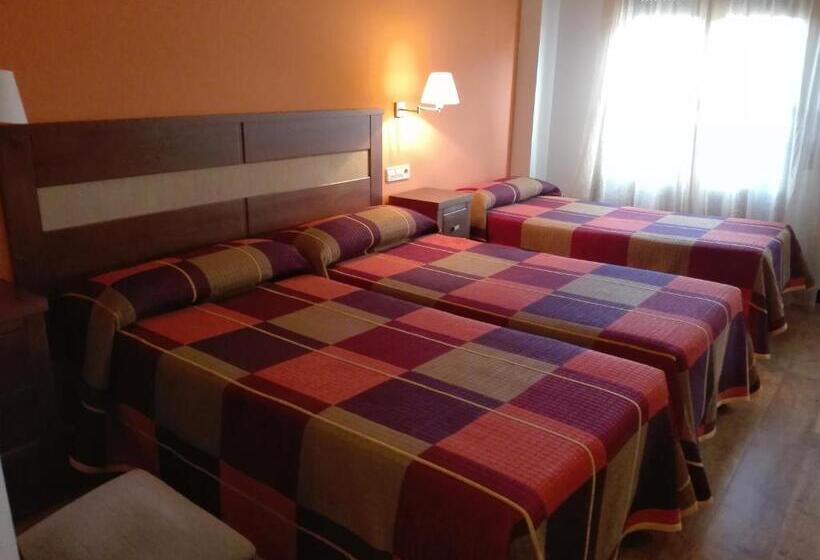 پانسیون Hostal Patron