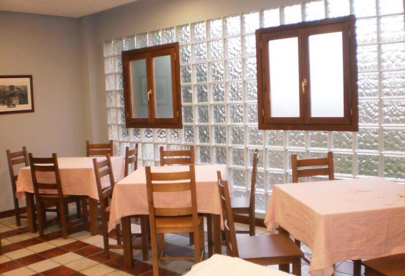 پانسیون Hostal Patron