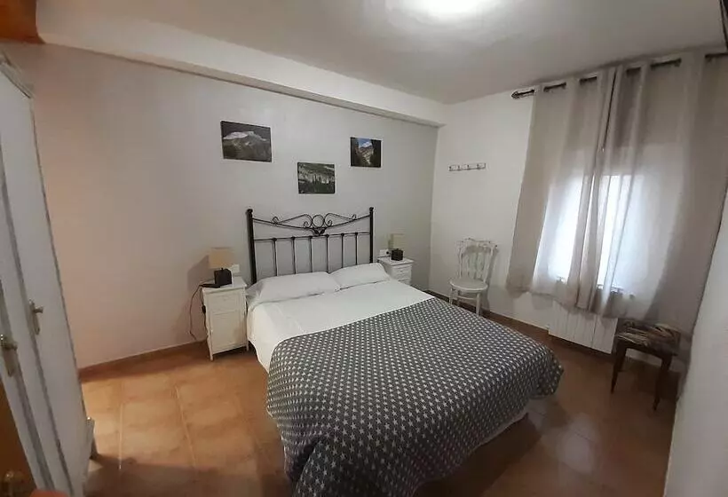 Hotelli Fonda Toldra