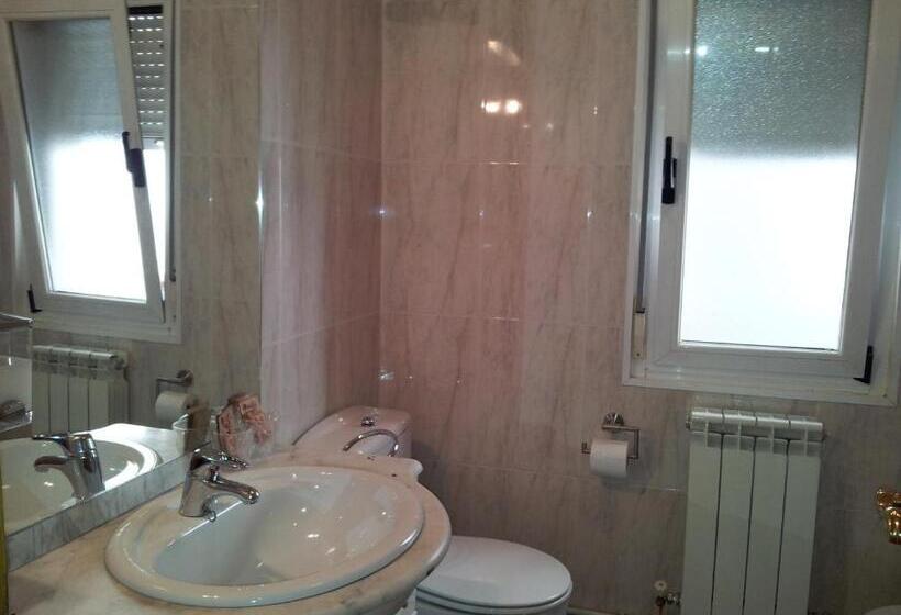 פנסיון Alojamientos Río Cares