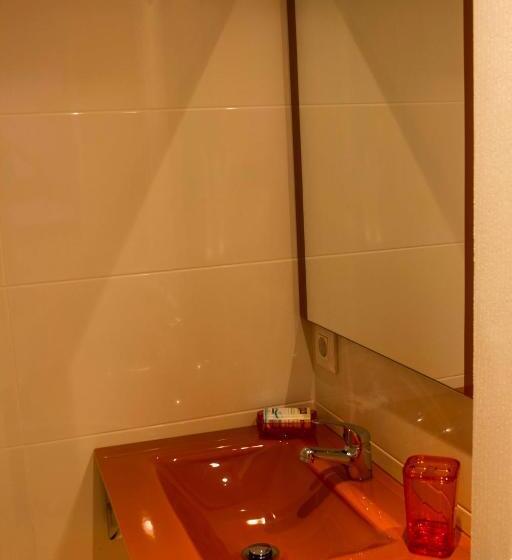 پانسیون Colors Rooms