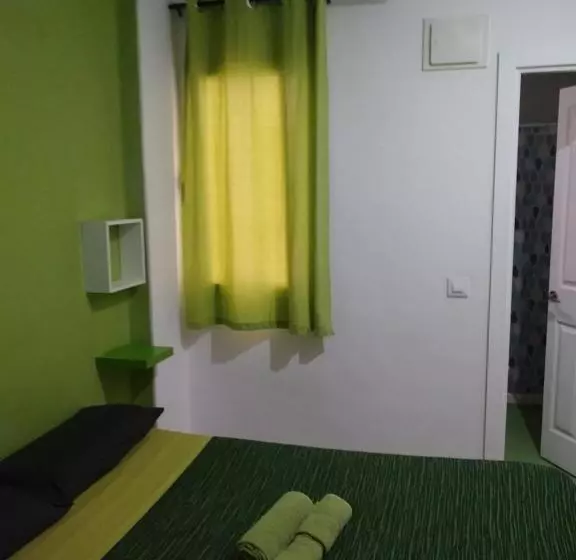 پانسیون Colors Rooms