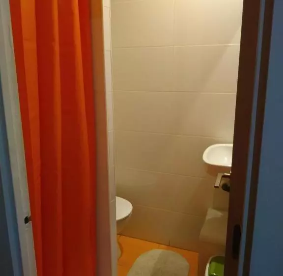 پانسیون Colors Rooms