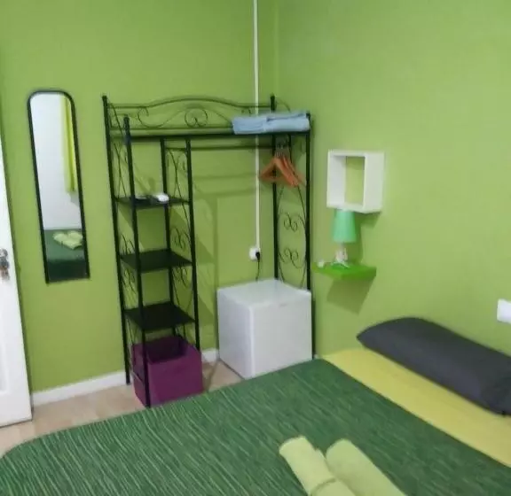 پانسیون Colors Rooms