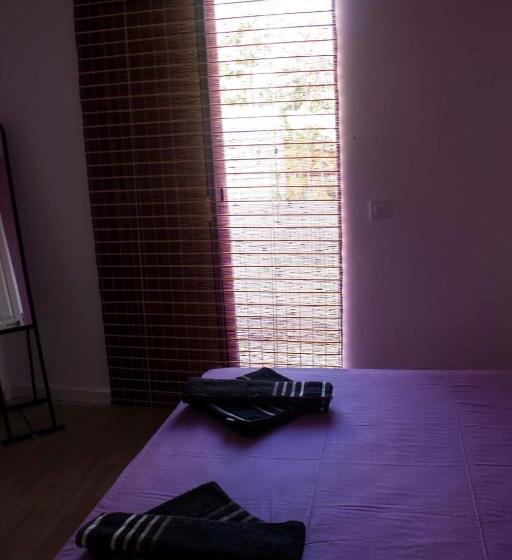 پانسیون Colors Rooms