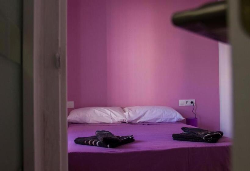 پانسیون Colors Rooms