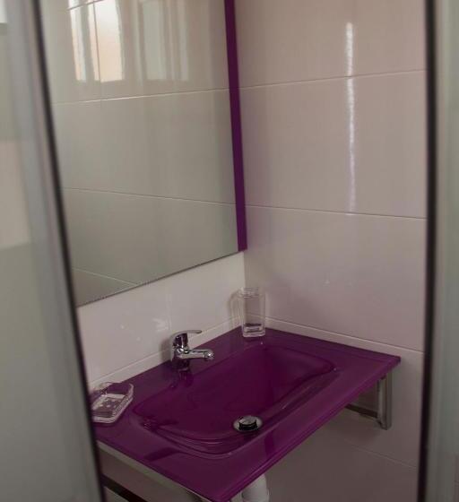 پانسیون Colors Rooms