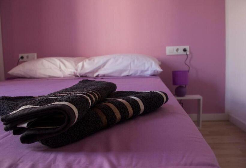 پانسیون Colors Rooms